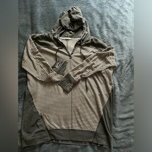Maurices Size 3 Hoodie EUC